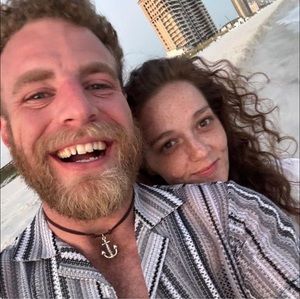 Meet your Posher, Carly